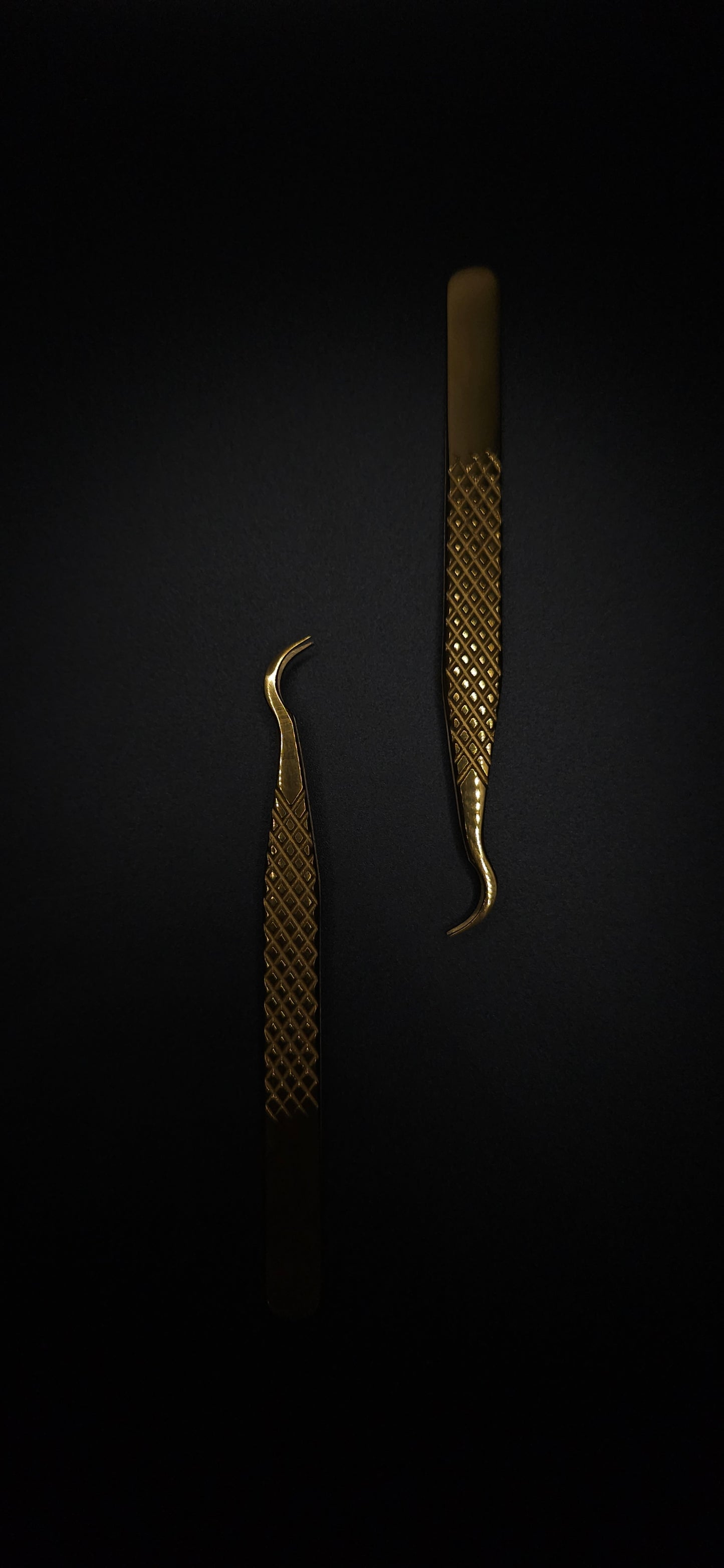 Radiance Hook Tweezer