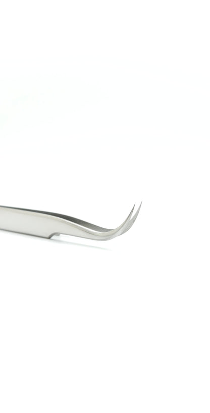 Lumière J Curve Tweezer